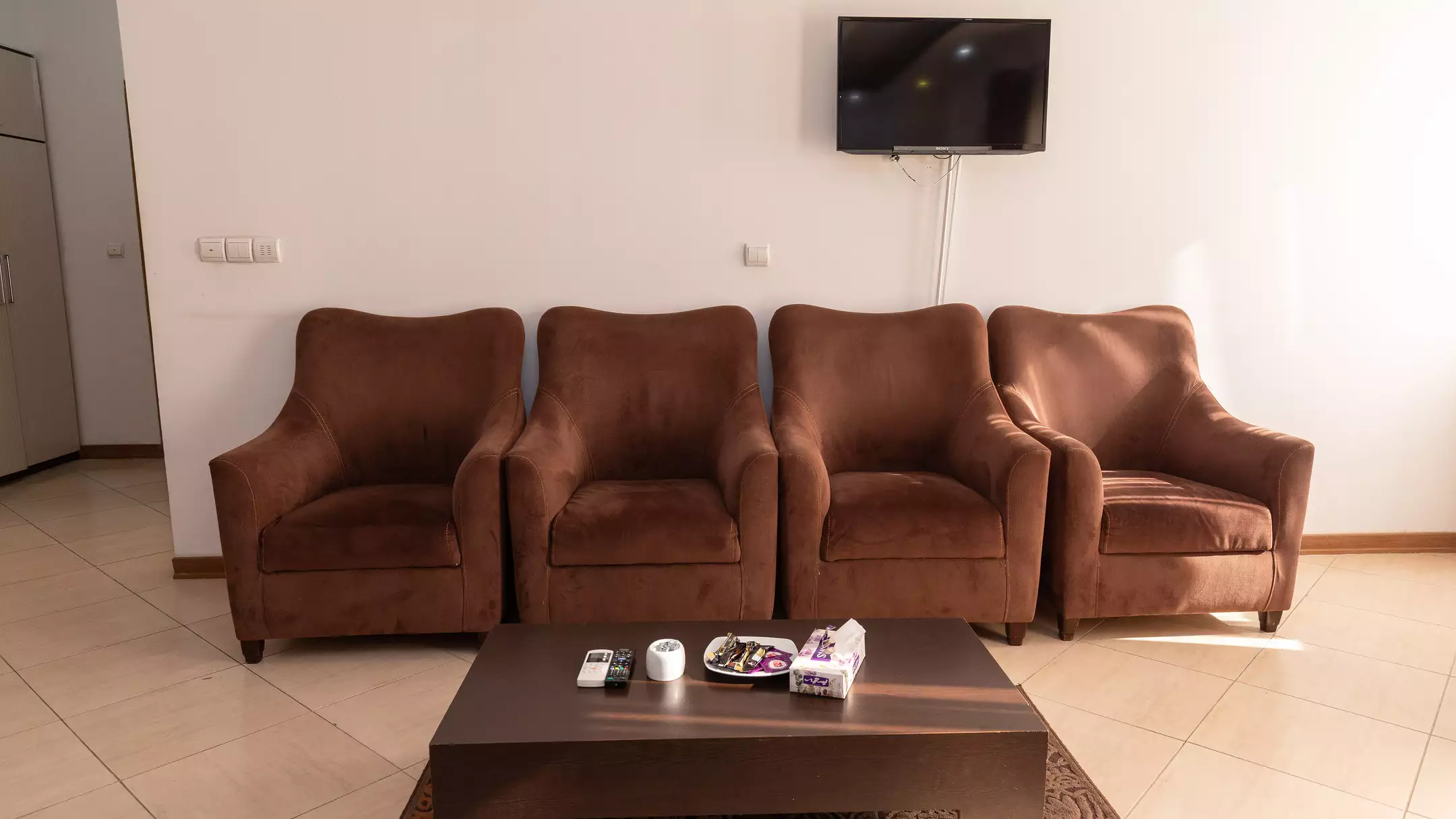 Alibaba https://cdn.alibaba.ir/ostorage/hotel-accommodation-images/67471d987e75320ec907f144_هتل پدرام - سوئیت یک خوابه چهارتخته (2).webp